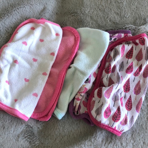 Other - 5pc of baby washcloths